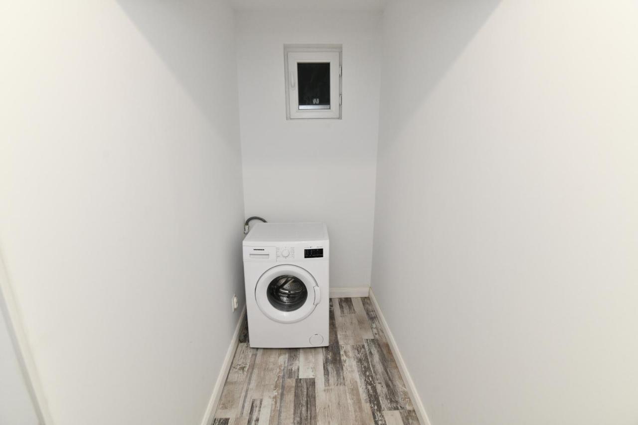 Transilvania Apartament Apartment บูคาเรสต์ ภายนอก รูปภาพ
