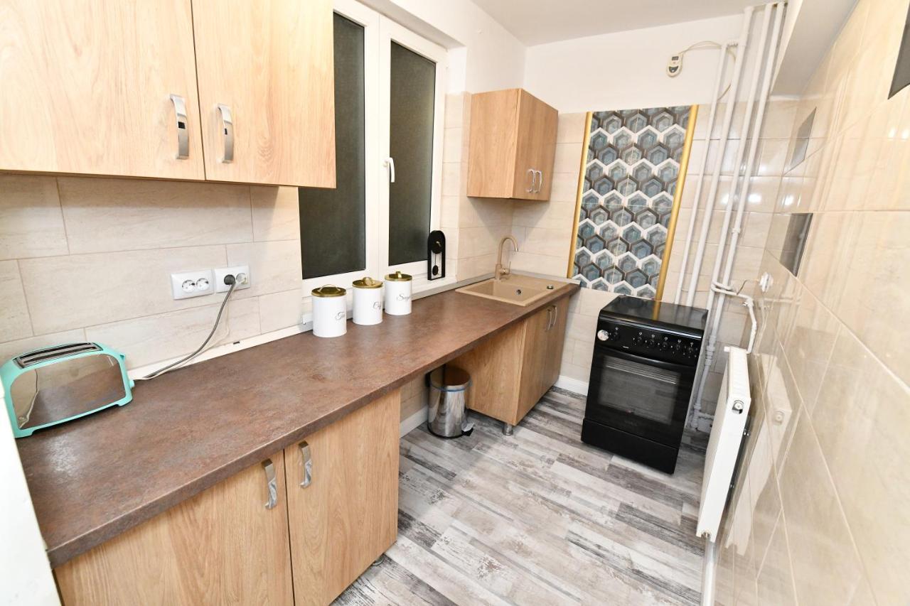 Transilvania Apartament Apartment บูคาเรสต์ ภายนอก รูปภาพ