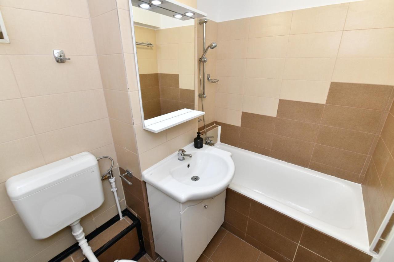 Transilvania Apartament Apartment บูคาเรสต์ ภายนอก รูปภาพ
